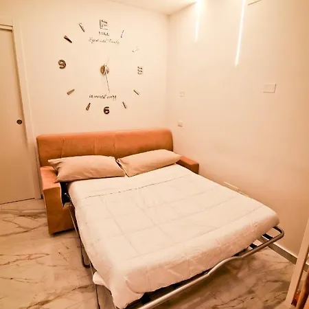 Mergellina 84 Chiaia, Stadio Maradona Lungomarecaracciolo Apartament *